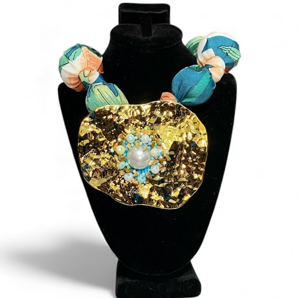 NWOT Bohemian Gold and Blue Statement Necklace